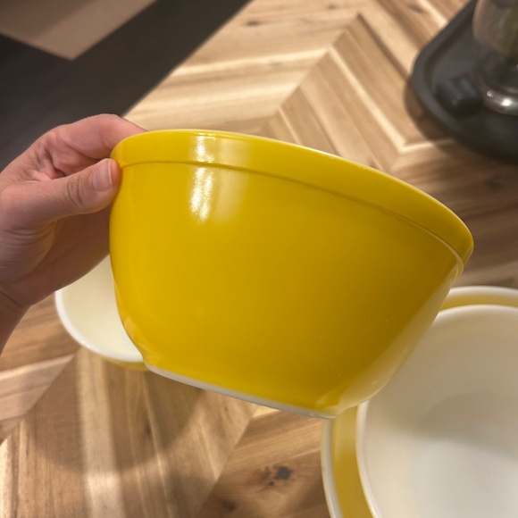 Vintage Pyrex citrus nesting bowls - Picture 8 of 13